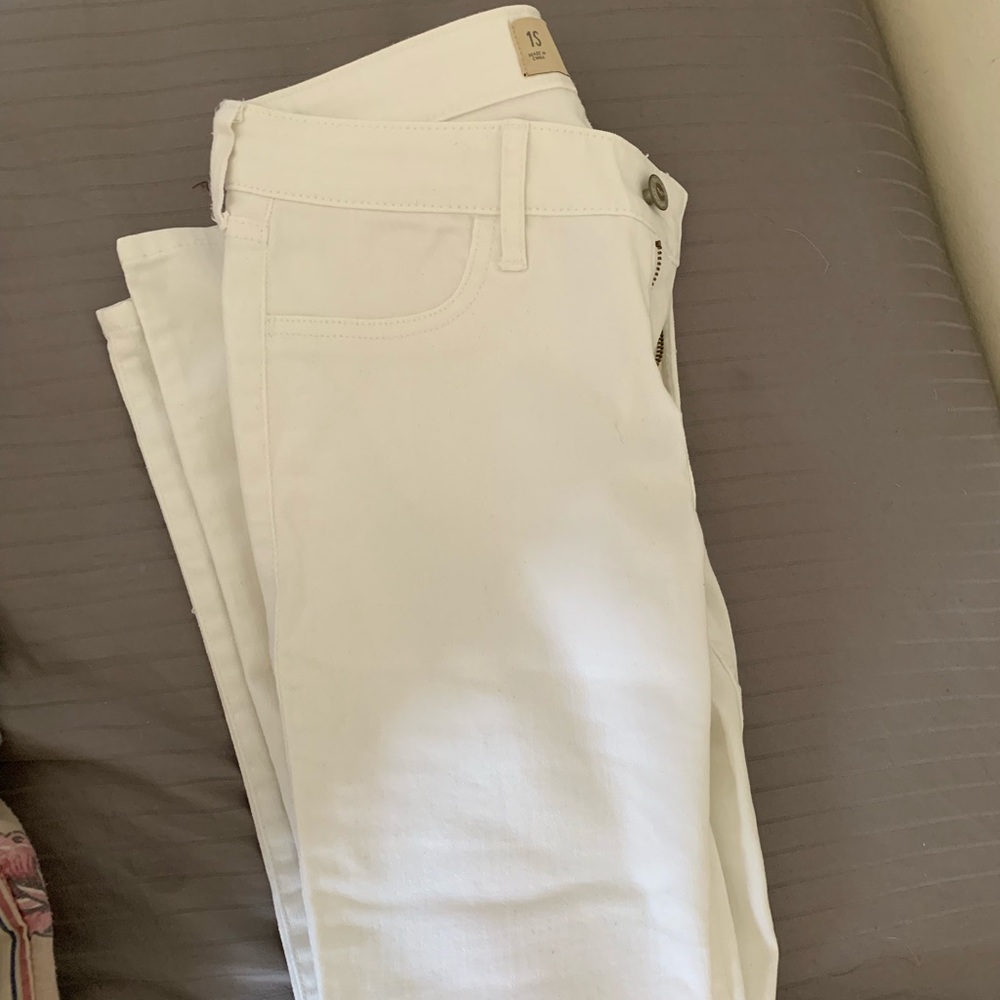 White Hollister Super Skinny Jeans